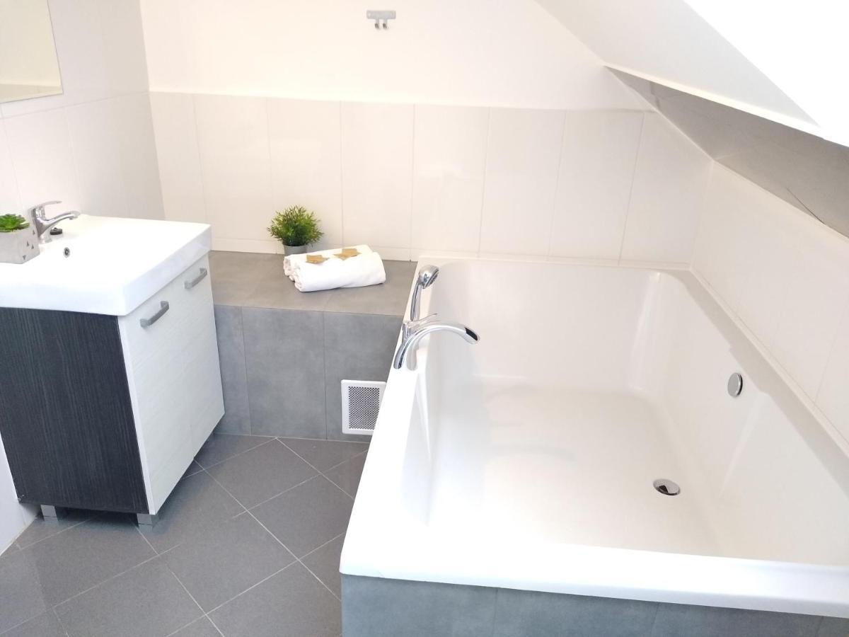 Park Apartament Rzeszów Kültér fotó